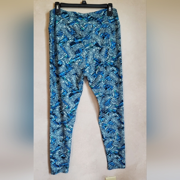 Lularoe Leggings cowboy boot pattern, tall and curvy - Picture 4 of 4